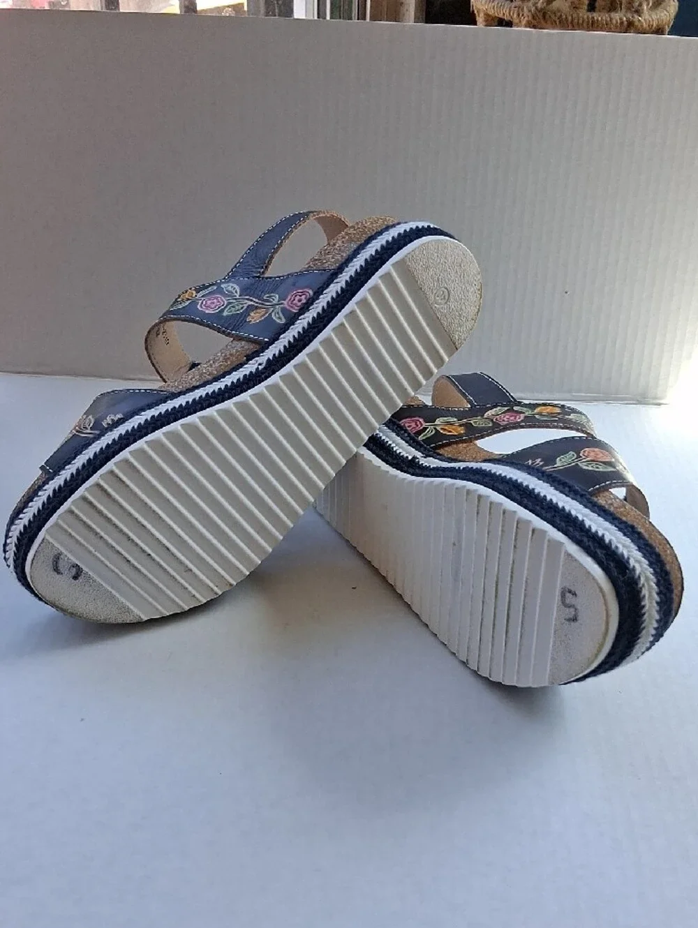 Spring Step Alannah Navy Floral Embroidered Platform Sandals Size EU 39/US 9